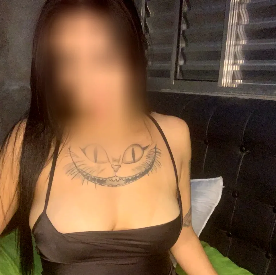 Julia, 27 años
